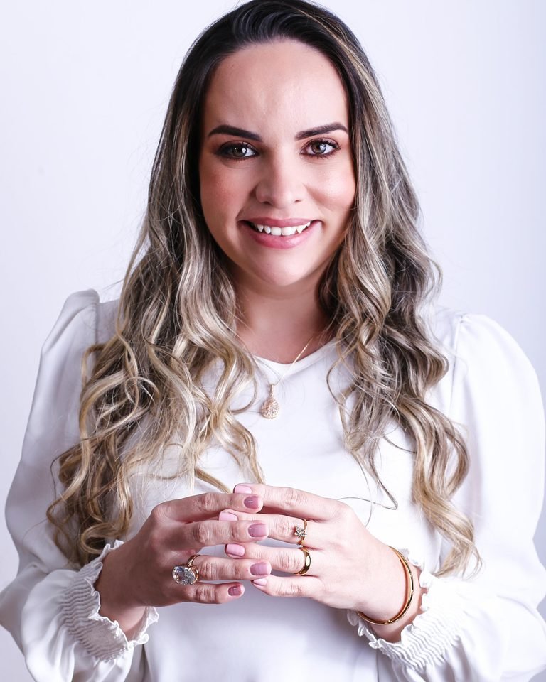 Mari Rodrigues, esteticista e fundadora da Mari Rodrigues Esthetic Clinic